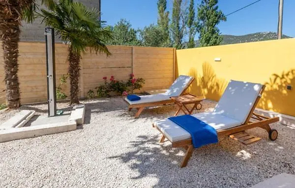 Na Zlatnom Jezeru アパート *